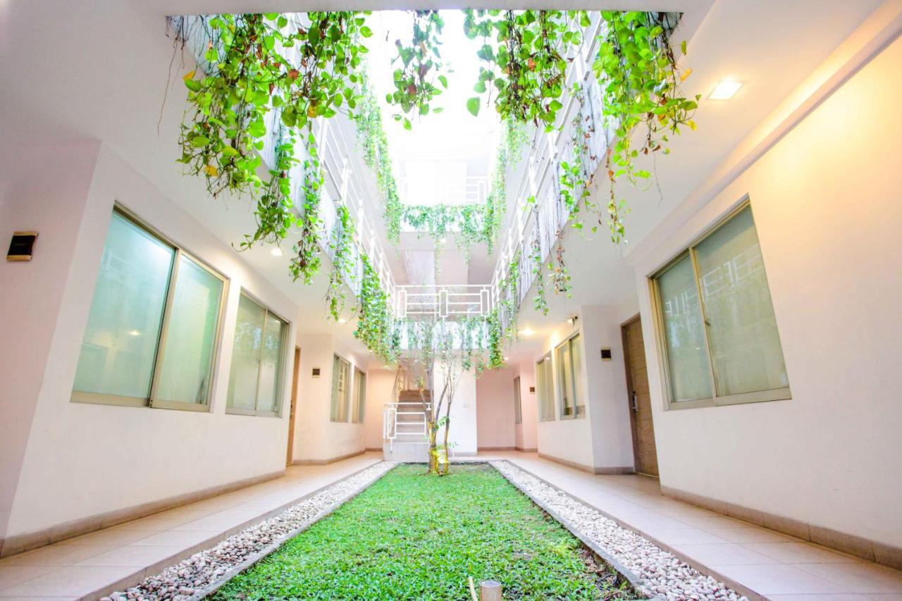 Legreen Suite Tondano Jakarta Exterior photo
